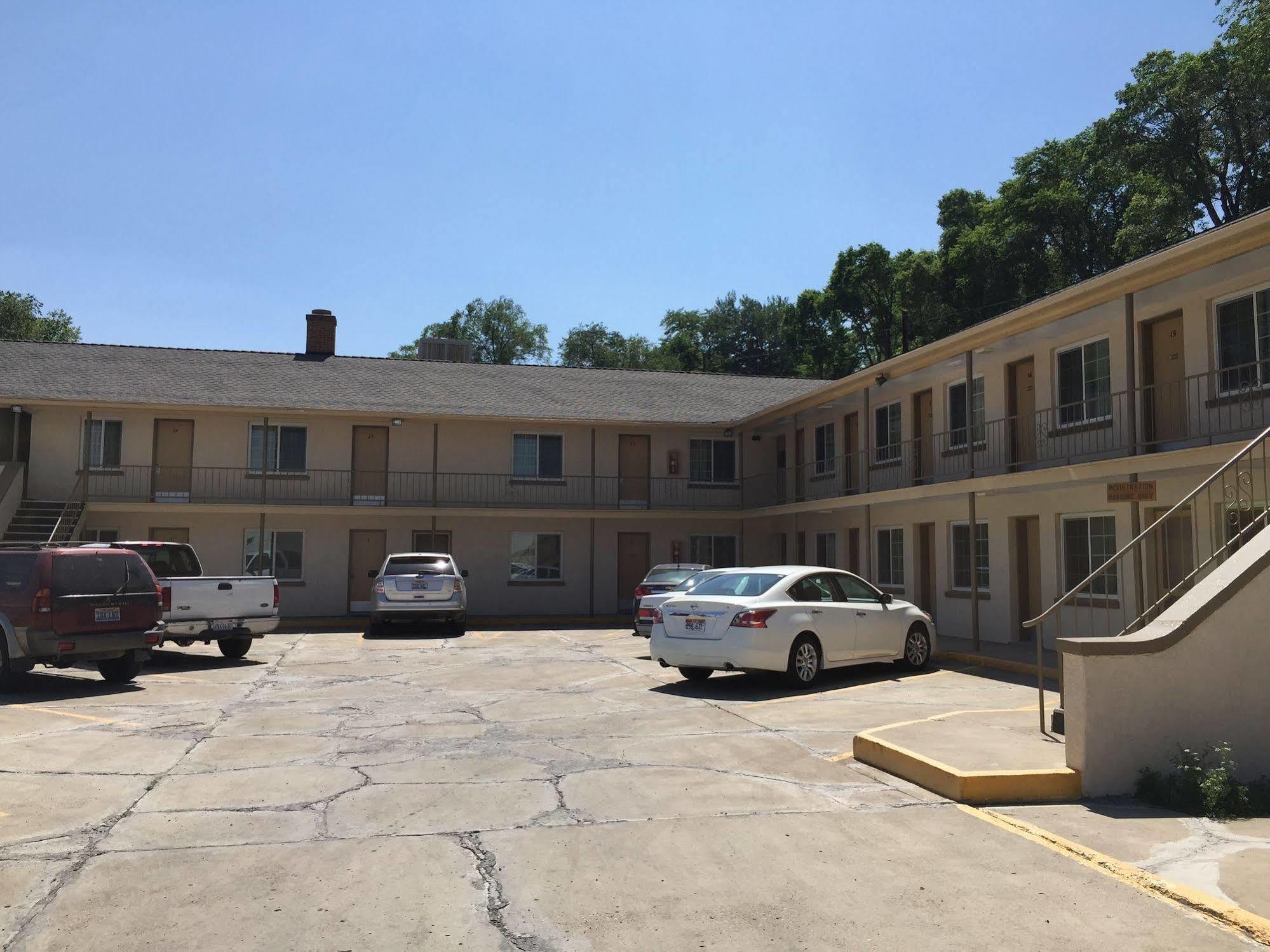 Centre Motel Elko Εξωτερικό φωτογραφία